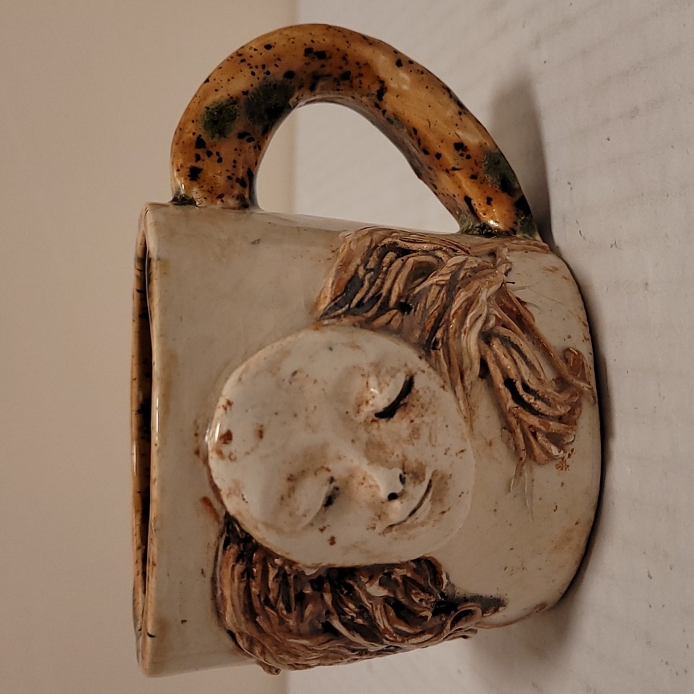 Unique Vintage Pottery Mug - Picture 3 of 16